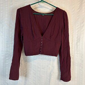 V-Neck Clasp Cropped Shirt Womens Sz Medium